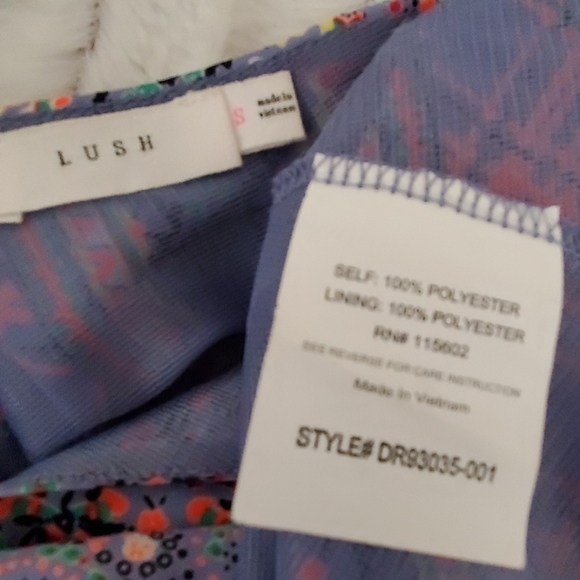 LUSH Floral abstract sundress multicolored Small criss-cross back - Picture 4 of 8